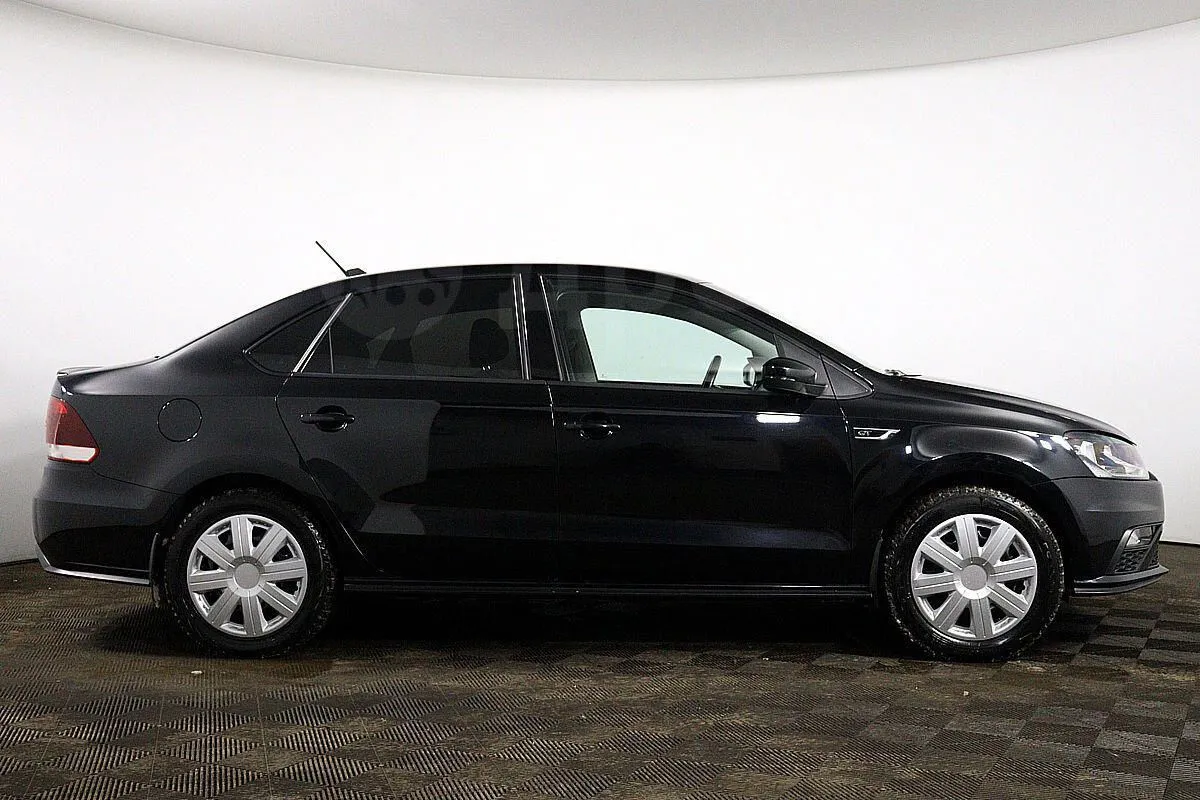 Volkswagen Polo  Image 4