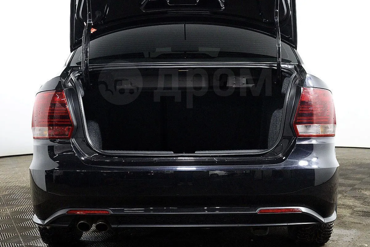 Volkswagen Polo  Image 9