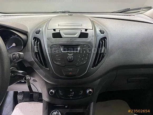 Ford Transit Courier 1.5 TDCi Trend Image 10