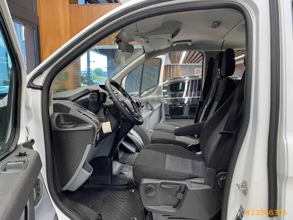 Ford Transit Custom 310 L Delux Image 10