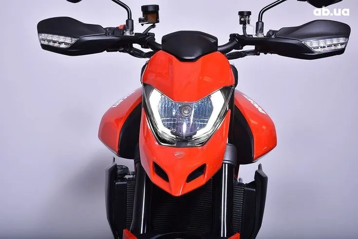 Ducati Hypermotard  Image 5