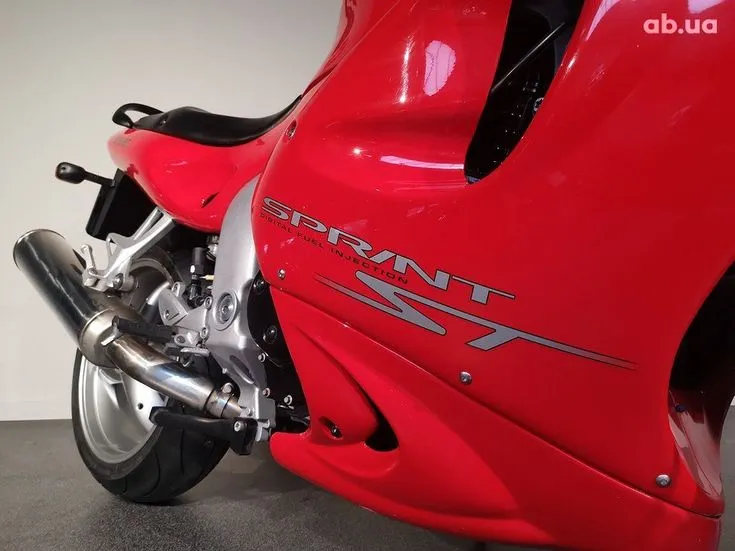 Triumph Sprint  Image 5